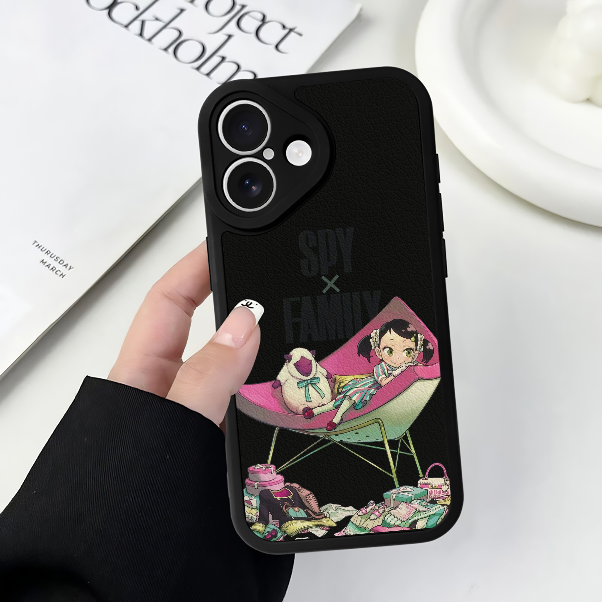 （画像用） SPY×FAMILY间谍家家酒 【iPhone 16シリーズ対応】シリコンスマホケース（レザー調） 材質：シリコン
